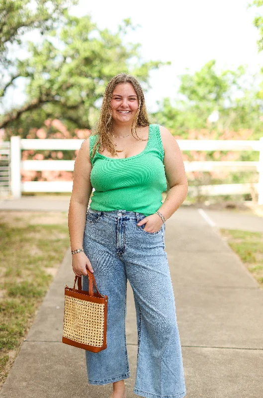 Paula Scoop Neck Tank Top in Green Flare