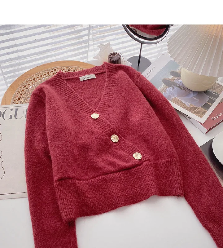 Long sleeved knitted sweater is thin and fashionable  6079